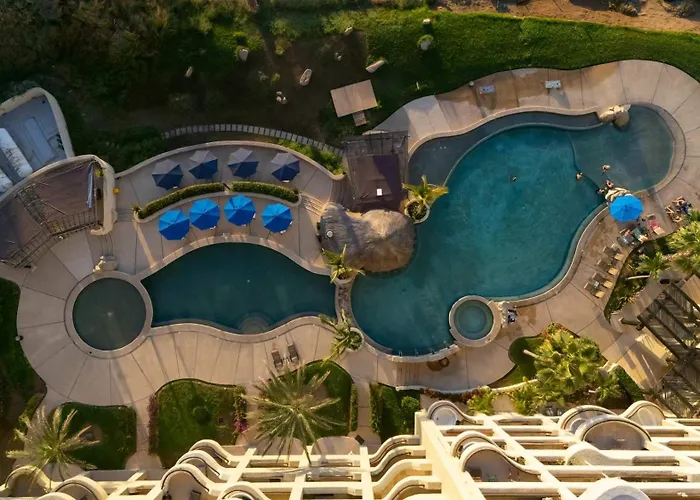 Apartment Stunning 2 Bedroom With Ocean Views & Jacuzzi By The *